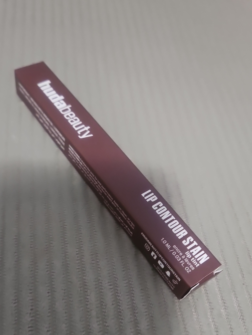 Huda Lip Contour Stain